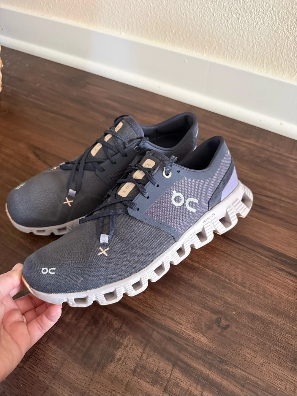 On Cloud X Women’s Shoes Size 9 Gray Purple